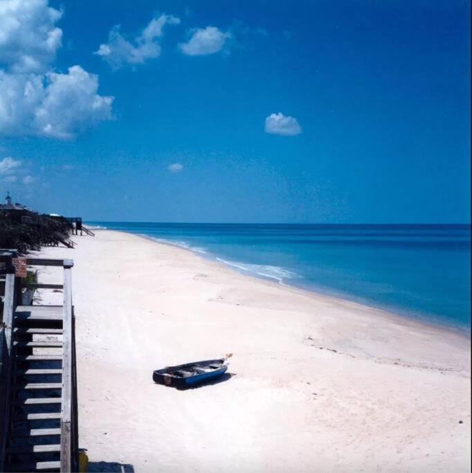 Beach Paradise Getaway - 200Ft From Beach! セバスチャン エクステリア 写真